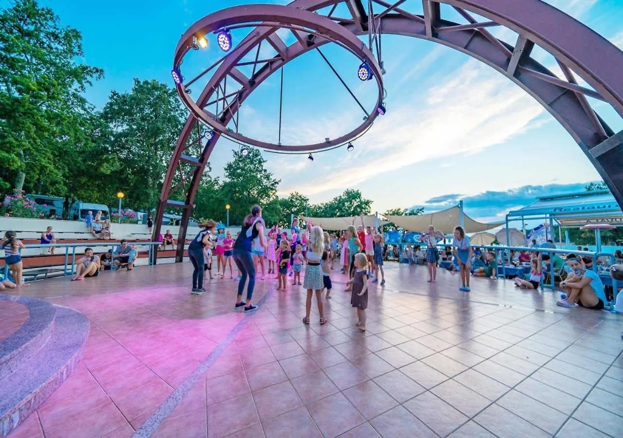 Camping Bijela Uvala - Eurocamp I Homair 波雷奇 营地